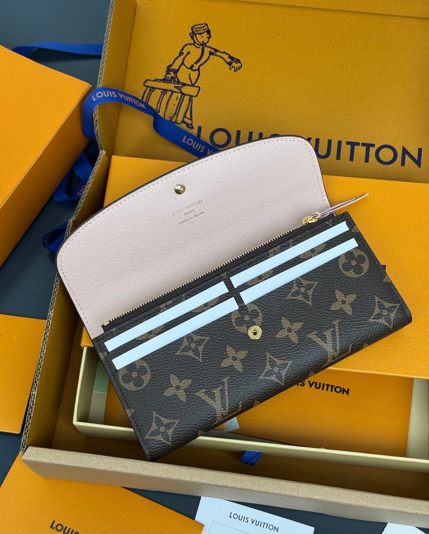 【ルイヴィトン】大人気☆ ポルトフォイユ・エミリー 財布 ギフト8色